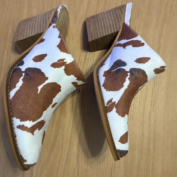 ARIDER GIRL Cow Print Mules Size 8 - Picture 5 of 11